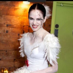 Amy Bailey Instagram - #HappyHalloween!!

I am currently spending my Hallow’d night in a car with hubs and three VERY worn out kiddos. (So I’m borrowing a throwback Halloween #BlackSwan pic from the amazing detective that is Laura who runs @amybaileyfans
...she finds so many pics I’ve never even seen!😅

We are driving home from a much-needed break from city life. We breathed fresh cold forest air and tromped in our wellie boots through muddy fields full of cow pies. We were wind-whipped by the icy sea on a Jurassic Coast. 
Seems like a lot of places are going back into dreaded lockdown, England included, and it makes me even more thankful for the nature and space and freedom of movement we just had. These are strange times...hard to understand...some might even say, SPOOKY.🤔🤔
So hold on tight everybody: speak your good spells tonight and conjure up happy spirits —- cuz lord knows we all need that 🌎🌍🌏💜🔮