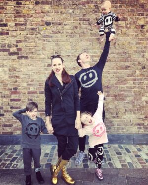 Amy Bailey Instagram - The leaves are starting to turn 🍁.
The hot sun has given way to cool rain ☔️.
Time to break out our autumn gear 😎.