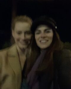 Amy Bailey Instagram - FRIEND ETIQUETTE 👯 More great advice: Do a fun video selfie together, but make sure to spin your friend around really fast even though you forgot they have a torn meniscus. @therealalyssas “I can’t twirl” Hope you can still walk my friend! Enjoy!