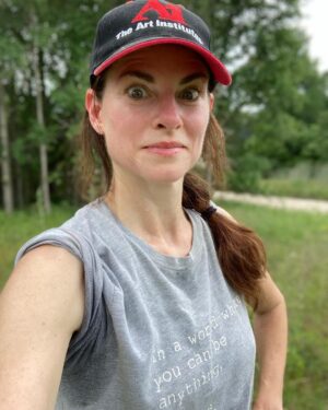 Amy Bailey Instagram - Expensive fancy gym < Unloading 120lb bales of hay.

You may have kewt yoga gear, but I have stink bugs in my bra and goat hair in my contact lenses. So there.

Shoutout to Drew and Missy for tolerating my (lack of) biceps. I may lack brawn, but hopefully make up for it with scrawny determination 💪