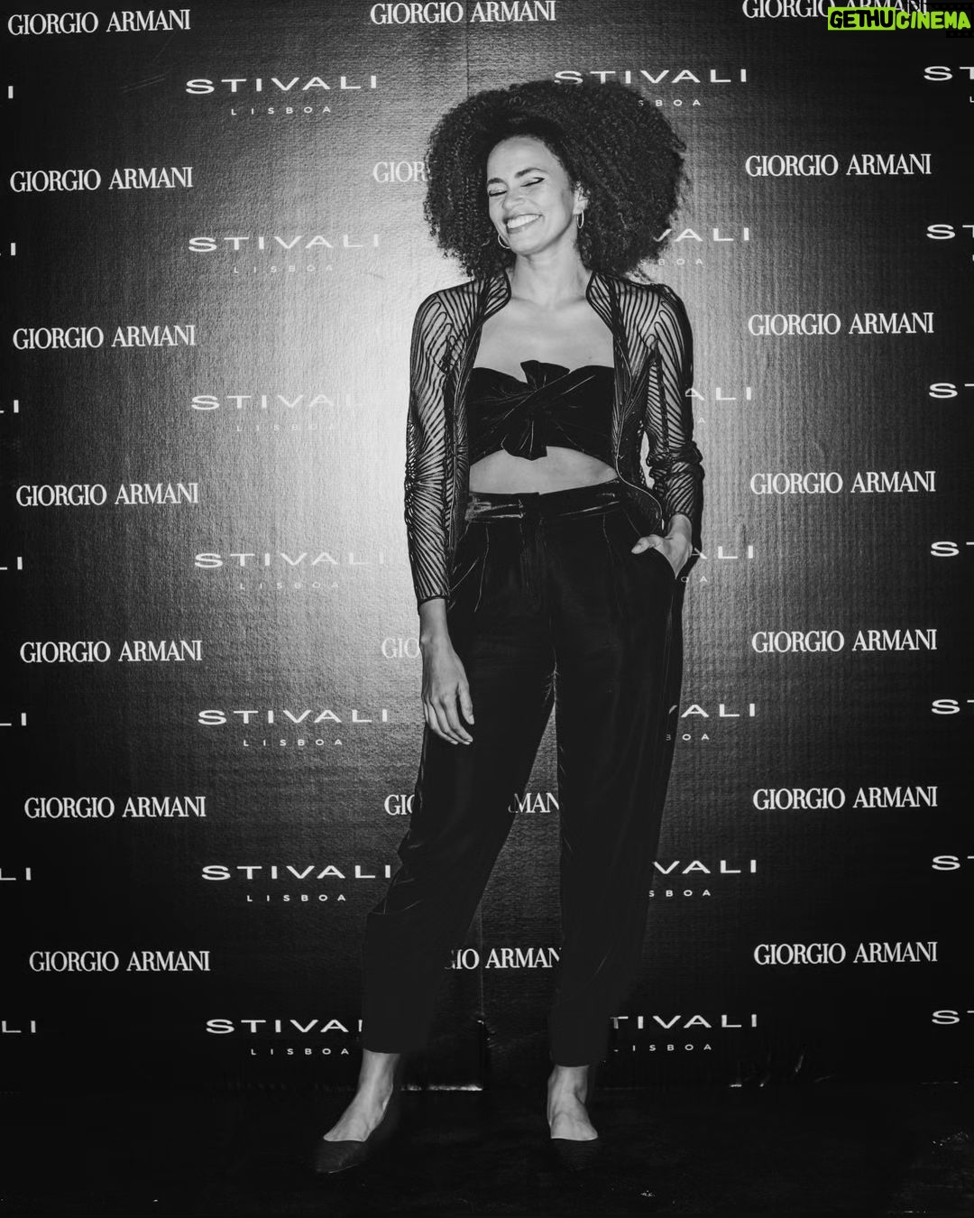 Ana Sofia Martins Instagram - ✨️ @giorgioarmani X @stivali_boutiques 📸 2,3,4,5 @dianagomescardoso.photography Make up: @elodiefiuza.makeup Hoops: @mateonewyork Stivali