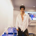 Ana Sofia Martins Instagram - Muito orgulho em ti, @luisborgesoficial ❤️ Desejo todo o sucesso à tua @callmegorgeousstore 👏🏽💎 Glam: @elodiefiuza.makeup 📸 @francisco.branquinho Call Me Gorgeous