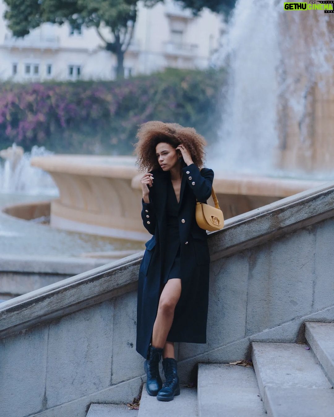 Ana Sofia Martins Instagram - @liujo 's new collection is out and I have a secret to share with you: soon there will be Liu Jo in Porto too! #Pub #liujo #FW23 #LiuJoEverybodyCoats