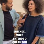 Ana Sofia Martins Instagram - Tanto fiz troça dos outros que acabou por me acontecer 😂 Há um ano, quando estava no Brasil a gravar a série "João Sem Deus", dei por mim a dar entrevistas e a falar com os colegas em "português com açúcar". Quem nunca? 🤤 Obrigada ao @alexguiorry e ao @goncaloasilva pela paciência para fazermos esta brincadeira 🇵🇹🇧🇷 #Novembro2022 #SãoPaulo