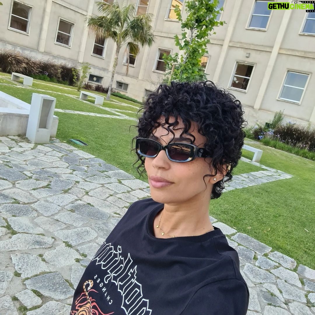 Ana Sofia Martins Instagram - - BEHIND THE SCENES - Não percam amanhã mais um episódio de "CODEX 632" na @rtppt & @rtpplay 📺 #behindthescenes #bts @spi.production