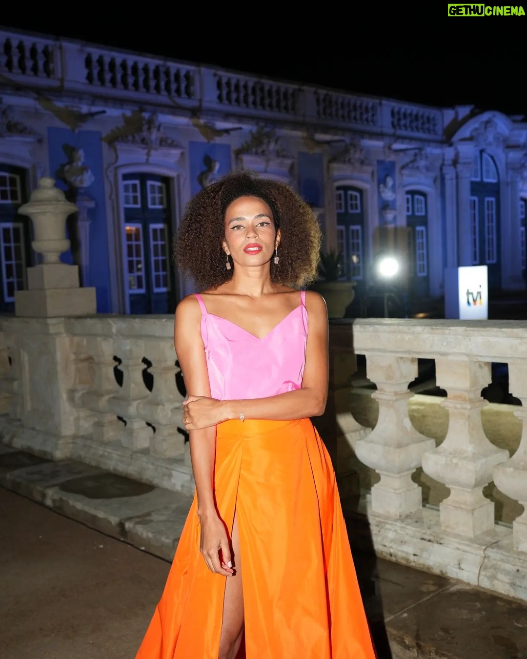 Ana Sofia Martins Instagram - 🏰 das ⭐️⭐️⭐️⭐️⭐️ Look: @nunobaltazarstudio Jewelery: @mateonewyork Glam: @elodiefiuza.makeup & @brunovincente 📸: @joaopaulo____________ @tvioficial @lagence_lisboa