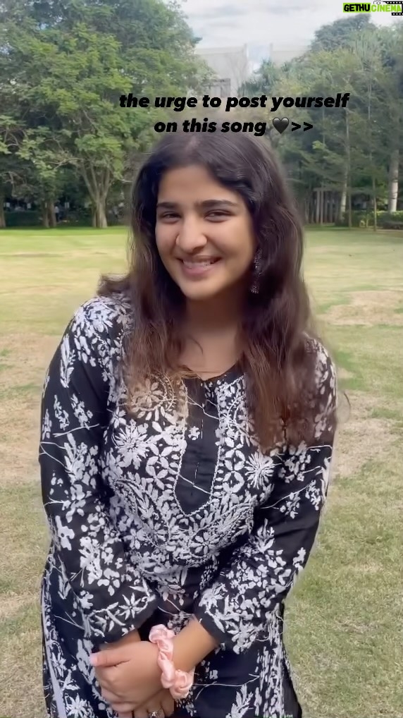 Ananya Agarwal Instagram - the vibes of this song๐ค๐ผ๐ค๐ผ๐ค๐ผ #tuhaikahan