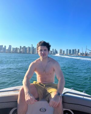 André Marinho Instagram - 🛥🌬🌀🐦 MIA: Missing In Action