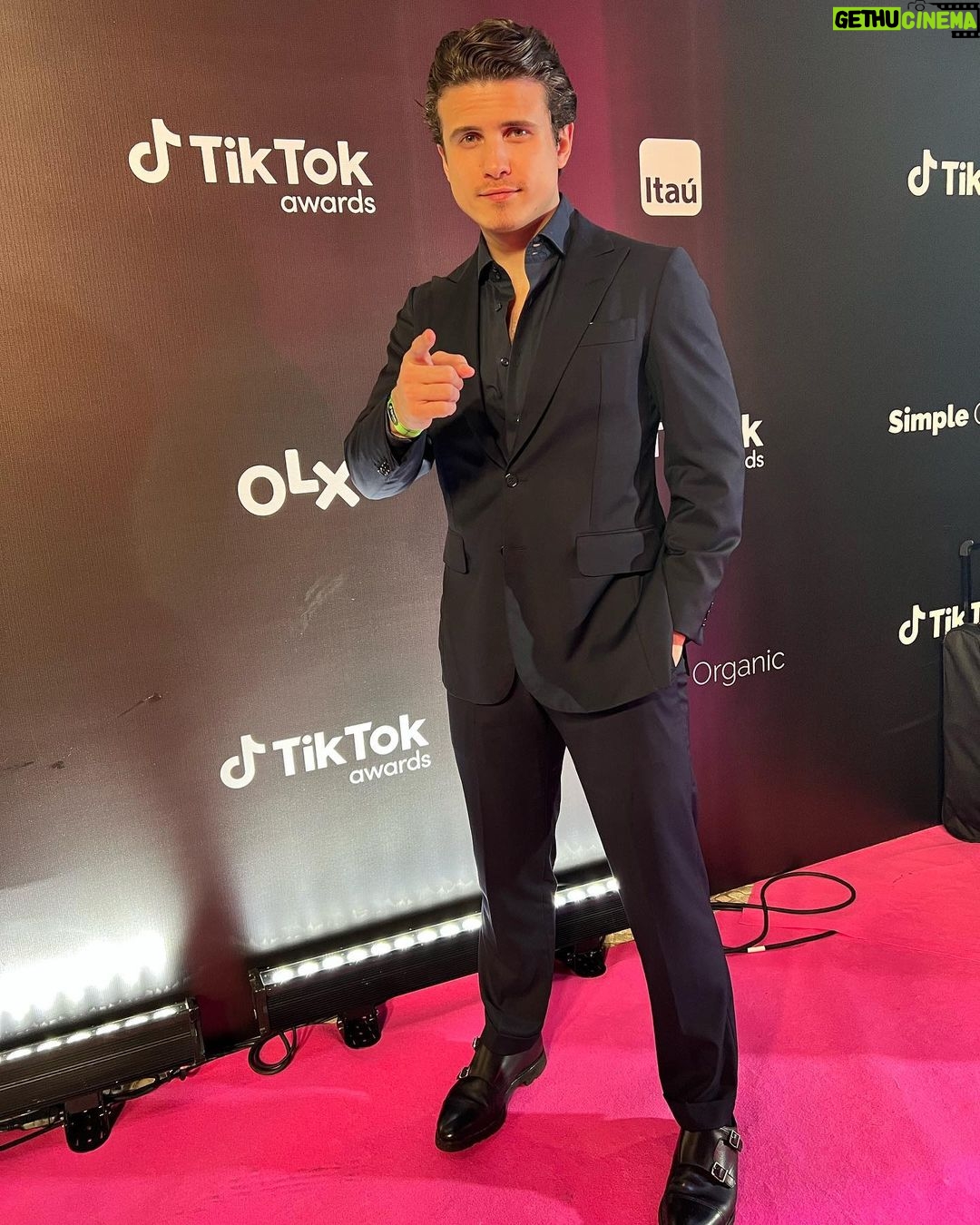 AndrΓ© Marinho Instagram - π²ππ #tiktokawards 2022 β sempre com a @giulia β€οΈππΌ