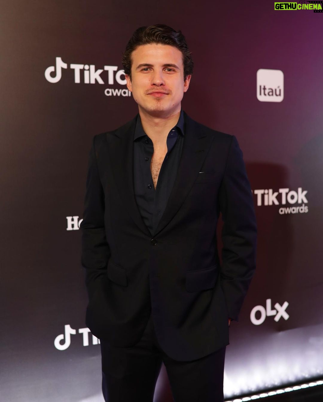AndrΓ© Marinho Instagram - π²ππ #tiktokawards 2022 β sempre com a @giulia β€οΈππΌ