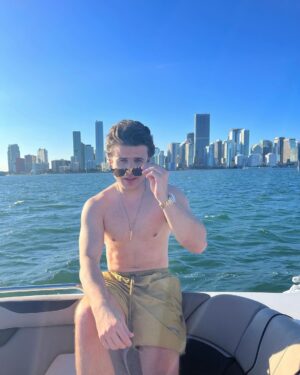 André Marinho Instagram - 🛥🌬🌀🐦 MIA: Missing In Action