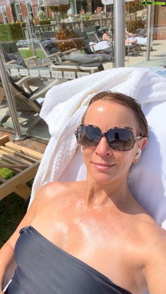 Andrea McLean Instagram - This week I was invited to try out the 3D MediSpa at Champneys Trying, courtesy of 3D Aesthetics. As a post GCSE treat I took Amy along to enjoy a bit of R&R and to have some Mum / Daughter time, and we were really lucky with the weather so it felt like we’d gone away on holiday - with only a trip down the motorway instead of a flight! 🙌 I decided to try the @3dlipo treatment on my stomach, an area that has not looked its best since it experienced: 2 large pregnancies, 2 emergency caesareans, 3 hernias, two laparoscopies and one hysterectomy. It’s been through a LOT! The treatment didn’t hurt at all, was non-invasive, just a bit juddery which made me laugh out loud it was so strange. Sophia who treated me was lovely, and really knew her stuff. I can already see a difference in skin texture, which is great. A beautiful room, great food; Amy loved the cakes in the Terrace Cafe, I very much liked the glass of bubbles with dinner. 😄 We were able to wander about and find our own little spaces to relax, and discovered the joys of a HEATED WATER BED in one of the relaxation rooms! I want to move in and stay forever. @3daestheticschampneys @champneysspas #GIFTED.
