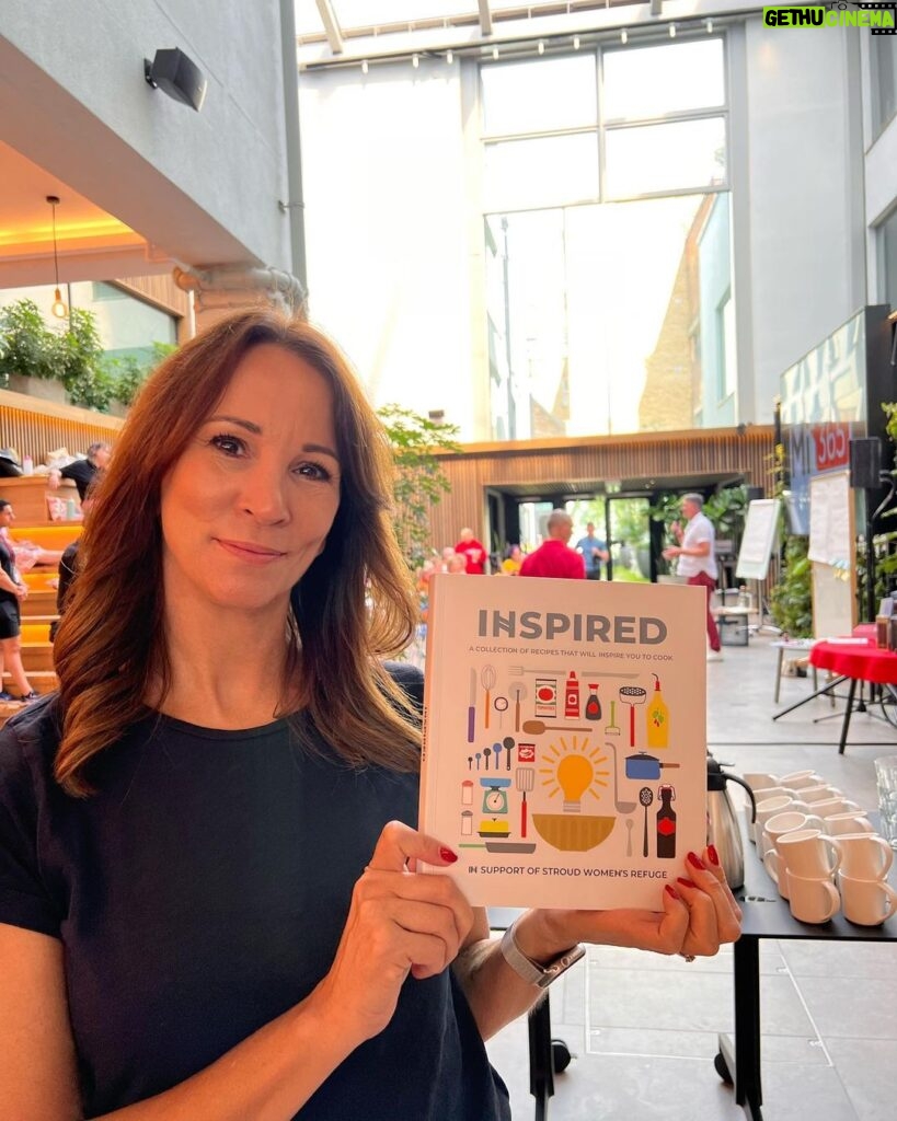 Andrea McLean Instagram - 4 things I did last week to fill my cup that had nothing to do with work. I actually have lots of photos this week, which is very unlike me! 😁 1. I went to the first anniversary celebration of @tessysbrunches hosted by the magnificent @tessyojo Her drive and commitment to help women feel good is something we are 100 per cent aligned on!😊 Thank you @palassociates for the brilliant reportage photos. 2. Played tennis with Mr F. It was sunny. He won. You can’t have everything… 🎾 3. @emmaguns popped round for coffee which is always a highlight of any week. Our chats are long, detailed, uplifting, hilarious and slightly scurrilous… my favourite kind. 😁 Plus, she rates my poached eggs, so she’s a keeper. 4. Mr F and I went to my friend @petecohen_ Magnificent Health Summit and listened to some wonderful speakers talk about their learnings in the healthy mind and body space. @lucywyndhamread discussed her fitness journey from always being picked last for games in PE at school, to joining the army, to uploading a few fitness videos to YouTube back in the 90s - which led to a thriving fitness business and over 100 million views! @dr_bob_rakowski shared his experience and learnings in how the brain and body work, which was fascinating. I got a copy of this brilliant book by Carl Benton which is part cookbook, part mindset feeder (a brilliant idea) with all profits going to Stroud Women’s Refuge. (You can pick one up at www.inspiredcookbook.co.uk ) We also popped out for our lunch break to Spitalfields Market - yum. The last picture was taken a split second before I fumbled and dropped my dessert on the floor. 🤦🏻‍♀️ 3 second rule meant I still finished it. 😋 A lovely last week of August. #4things