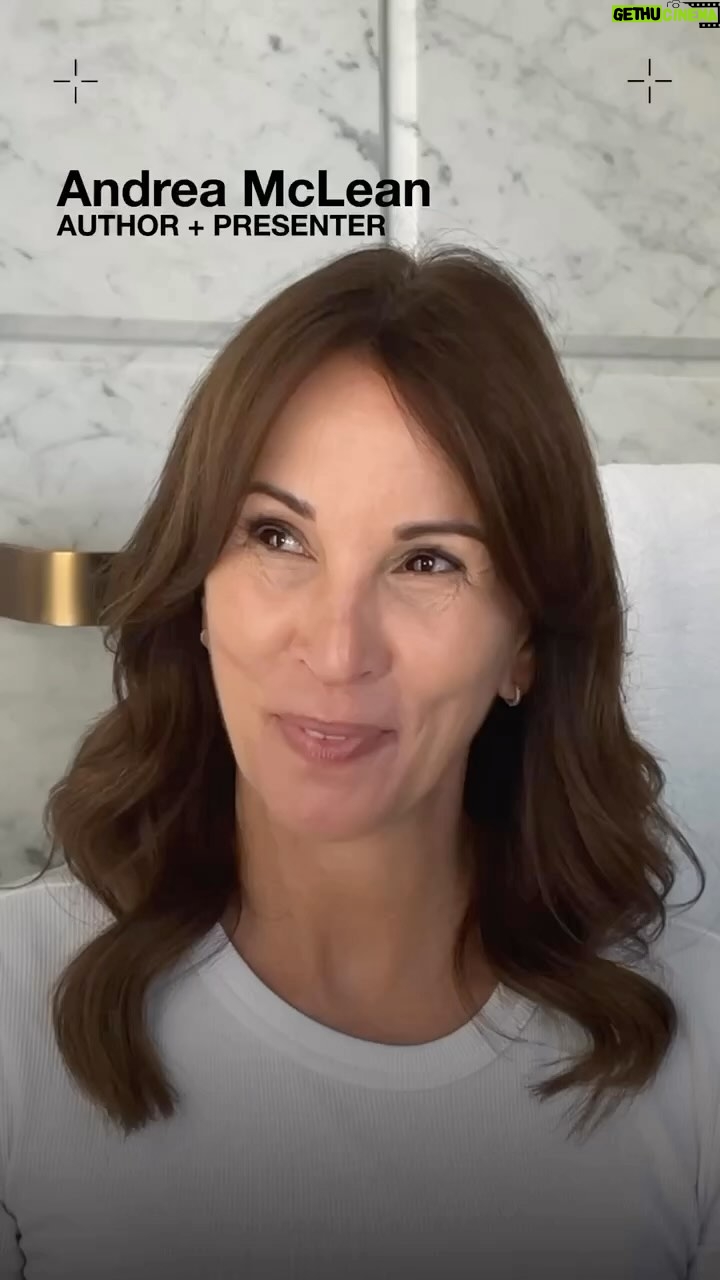 Andrea McLean Instagram - For me, feeling skin confident means looking after what I’ve got. That’s why partnering with @cliniqueuk and being one of the first to test out their NEW Smart Clinical Repair Lifting Face + Neck cream was such a privilege. Since testing the Smart range, this is a super simple routine that I have been loving. Easy products, great ingredients and safe for sensitive skin, what’s not to love!! 🙌 You can shop this new Smart moisturiser and all the products in the range on Clinique.co.uk or at your local counter. #Cliniqueuk #AD