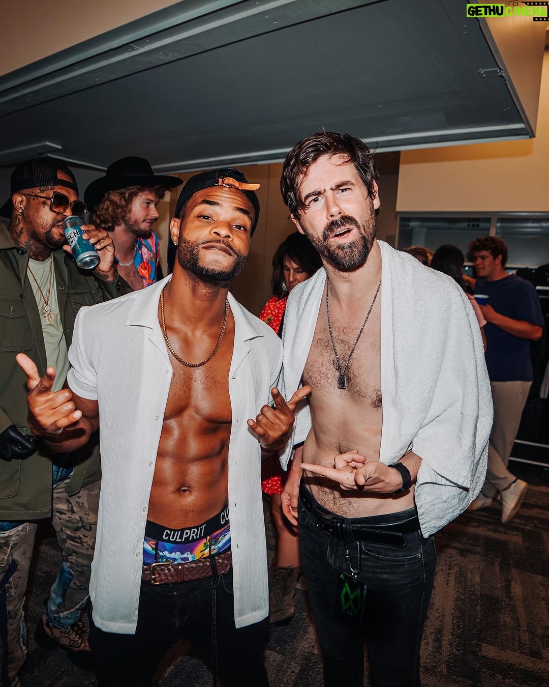 Andrew Bachelor Instagram - Yesterday I had food poisoning but it didn’t matter because my bro @hardy was performing in front of 70,000 people 🔥🔥🔥 SoFi Stadium