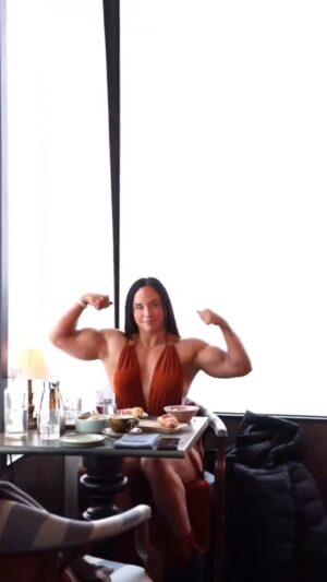 Andrew Bachelor Instagram - 💪🏾❤️🥘