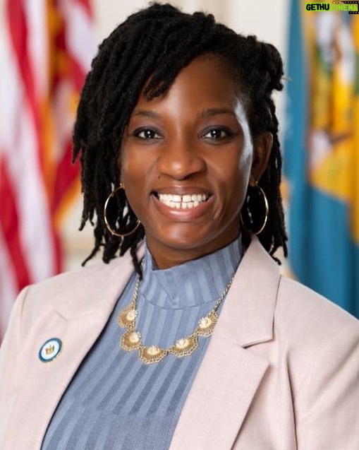 Andrew Gillum Instagram - Today I’m taking a second to appreciate Delaware Senator @marie4senate for #womenshistorymonth . Senator Pinkney was raised by her great aunt in Wilmington and New Castle, Pinkney graduated from Howard High School of Technology. She earned her bachelor’s degree in social work from Norfolk State University and a master’s degree in social work from Delaware State University. A member of @nbjconthemove Good Trouble Network Steering Committee, Senator Pinkney became the first African American LGBTQ+ person ever elected to the Delaware Senate in 2020. She is dedicated to fighting the negative impacts of racial and socioeconomic inequalities, as well as the stigmas and hurdles faced by formerly justice-involved individuals and those with limited educational backgrounds. Stay tuned for more incredible public servants throughout the month!