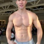 Andrew Neighbors Instagram - I spilled chocolate on my pants
