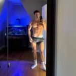 Andrew Neighbors Instagram - My monthly shoutout to more content linked in my bio:) been intermittent fasting for the last 2 months, my eating hours are from noon to 8 pm. Really enjoying it now. :)