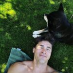 Andrew Neighbors Instagram – Lunch break sunshine West Seattle