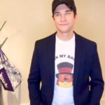 Andy Karl Instagram - Be kind to your past when it comes to visit. Then take them to Groundhog Day @oldvictheatre The Old Vic Theatre