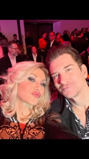 Andy Karl Instagram - The @viviennetam Fall/Winter 2023 Runway Show was THE fashion moment of dreams‼️ Thank you for having us❌ And thank you for capturing these incredible moments @dimitrioskphoto 🙌🏻‼️🤩 
📸 #gilbertcarrasquillo @gettyimages
.
.
@ericwest @tashianawashington @emmacat @jennaleighgreen ⭐️ 💖⭐️💖
.
.
.
#nyfw #viviennetam #fashion #runway #nyfw2023 #nyc #superbowlsunday #andykarl #ericwest #tashianawashington #tribeca #visionary