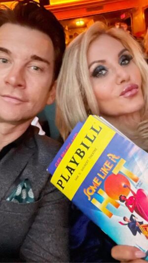 Andy Karl Instagram - It was a night of phenomenal theater & great times with forever friends‼️ We LOVED @somelikeithotmusical w/ it’s incredible performances from the entire phenomenal cast including BUT NOT limited to @missadriannahicks @jharrisonghee @natashayvettewilliams @kevinoftheeagle Christian Borle @angieschworer et al, w/ music by the magnificent @marc_shaiman & @scottwittman, glorious as always costumes by @gbarnesdesign w/ a truly hilarious book by @amberruffin & @matthewmichaellopez all seamlessly directed by Casey Nicholaw⭐️‼️⭐️

Please enjoy some pics courtesy of Bruce Glikas 📸 @bruglikas & @broadwaybruce_
And selfie genius @andy_karl 😜 
.
.
.
#andreamartin @matthewmorrison @reneemmorrison @thejudahmiller @marissajaretwinokur 😘⭐️‼️ 
.
.
.
My new favorite suit by super ⭐️ designer @deartyler 🙌🏻😜 
.
.
.
.
#whatareyouthirstyfor #somelikeithot #nyc #broadway #openingnight #footloose #hairspray #legallyblonde #obc #omigodyouguys #reunion