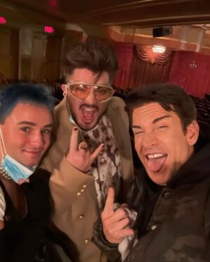 Andy Karl Instagram - Rockin’ out w/ @adamlambert & @olivergliese @intothewoodsbroadway! Thanks for coming to the show!
You can catch me in the woods till 11/23😜 
.
.
.
#rockstar #intothewoods #nyc #broadway #adamlambert #3shot #rapunzelsprince