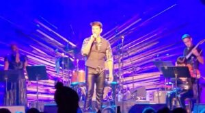 Andy Karl Instagram - Now that I have your attention: This is your reminder to #VOTE today!
