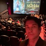 Andy Karl Instagram – “When I grow up” I want to be like everyone in the #Matildamovie! Got to meet a few people including the very classy and funny @sindhuvee who is brilliant in the film, the magnificent @andreariseborough #emmathompson and GHD friends Mathew Warchus and Rob Howell.  Plan some time during Christmas to watch Matilda on @netflix no matter what age you are it will speak to you. ❤️ 🎂 📕🧠🎶 🎥 
.
.
.
#nyc #matildamovie #premiere #paristheatre #matthewwarchus #emmathompson