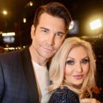 Andy Karl Instagram - Just a few more pics from the @onlymakebelievenyc gala courtesy of the one & only Bruce Glikas 📸 @bruglikas @broadwaybruce_ @officialbroadwayworld 🎉‼️ Thanks again for having us‼️🎤 ❌❌ @lisagoldbergpr . . Legally Bound babes & MD extraordinaire : @getfitwithnik @themarissarosen @timothyonline @stevenjamail . . #DesMcAnuff @alicialquarles @beltingbons ⭐️⭐️⭐️ . . #onlymakebelieve #nyc #gala #bts #glikaslegendary #legallybound #legallyblonde #redcarpet #inperson #togetherforever #closingact