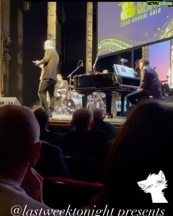 Andy Karl Instagram - We had the best time being back @onlymakebelievenyc gala LIVE hosted by none other than John Oliver @lastweektonight w/ our 🔥 band & so many other fab friends‼️💖⭐️ Thanks @lisagoldbergpr‼️ Make sure you check out all the slides😜 . . @getfitwithnik @themarissarosen @timothyonline @stevenjamail @jeremyyaddaw @rootsandgroovesmusic @judykangstagram . . @kidsaccesspress @keithpricecurtaincall . @tellyleung @montegoglover . @broadwaybruce_ @bruglikas LEEGENDARY SHOWZ😜 Thanks for 🎥 @prettyconnected 💖💖 @alicialquarles 💚 . . . #onlymakebelieve #gala #stjamestheatre #nyc #legallybound #togetherforever #singer #music