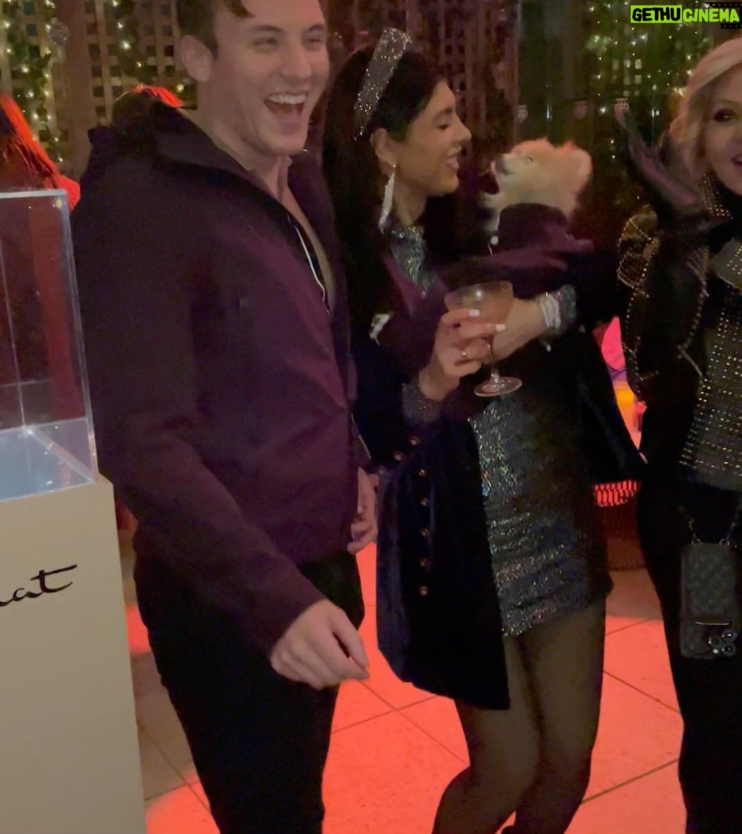Andy Karl Instagram - When @andy_karl + @orfeh host a 🎄 sing-a-long 🎤 at the @parkterracehotel with @hotelchocolatusa serving up hot cocoa and and espresso 🍸. 🫶🏼Did @will.linendoll and I make a 🎄 music video with Orfeh and Andy? 🫶🏼Did @pompomcharlie sing backup for @andy_karl? 🫶🏼Was there a Page Six article? 🫶🏼Was I reunited with my chosen family? 🫶🏼Did I give @orfeh my @rpzlrpzl headband because she is the 👸🏻? 🫶🏼Does @parkterracehotel’ 6th floor bar/terrace @terrazzobryantpark have the most perfect view of Bryant Park? The answer is yes. And it’s all documented in this carousel♥️Happy holidays! #bryantpark #parkterrace #orfeh #andykarl Park Terrace Hotel
