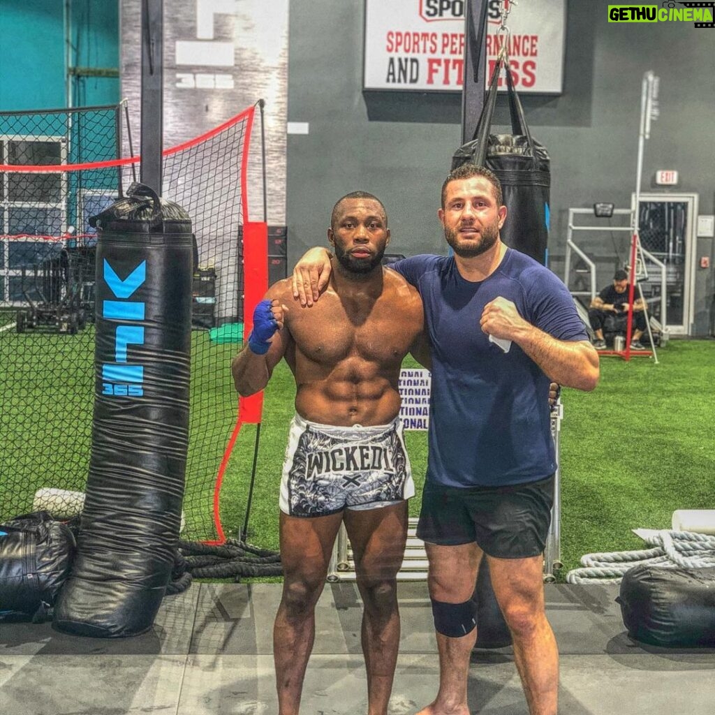 Ange Loosa Instagram - Good round this morning with the OG @gokhansaki 🏆🏆🏆 . . . . . .#TunnelVision #AllForTheWin #SomethingSpecial #UFC Miami, Florida