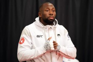 Ange Loosa Instagram - Dream so BIG they think you crazy🥷🏿 🔙🔜

#ufc278