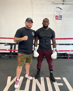 Ange Loosa Instagram - Sunday work 🥷🏿🥷🏿 @dietter_navarro_202020_ 

24/7, 365 won’t settle for less @ufc 

 @sanfordmma @victoryleaf