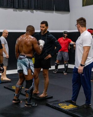 Ange Loosa Instagram - April 29th 🥷🏿⚔️ @ufc 

📸 : @photo.kim_smith 

@killcliff_fc