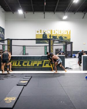 Ange Loosa Instagram - April 29th 🥷🏿⚔️ @ufc 

📸 : @photo.kim_smith 

@killcliff_fc