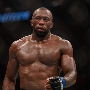 Ange Loosa Instagram - Job Done @ufc 278 🥷🏿⚔️ 
Thank you all ❤️
 
@henrihooft @gilbert_burns @coachgjones @coachstrout  @jaredflashgordon  @nickyloosa @kimmm_smith @killcliff @sanfordmma @victoryleaf @randelaleman @magllc @dietter_navarro_202020_ @marques_165  @nikaev @satotenten @drcpeacock