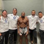 Ange Loosa Instagram - Job Done @ufc 278 🥷🏿⚔️ Thank you all ❤️ @henrihooft @gilbert_burns @coachgjones @coachstrout @jaredflashgordon @nickyloosa @kimmm_smith @killcliff @sanfordmma @victoryleaf @randelaleman @magllc @dietter_navarro_202020_ @marques_165 @nikaev @satotenten @drcpeacock Salt Lake City, Utah