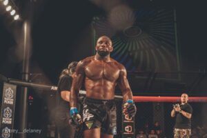 Ange Loosa Instagram - Biggest win of my career over a @ufc vet.. Coming for the rest of them 🥷🏿

@sanfordmma 
#ufc273 #mma #sanfordmma #ufc 

📸: @trey__delaney