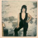 Angel Olsen Instagram - Lawrence let’s fire it up tonight! Tomorrow St. Louis! So excited to see everyone ❤️ Photos by @maximludwig
