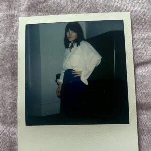 Angel Olsen Instagram - Impromptu photoshoot with my sweetheart @maximludwig 🌹