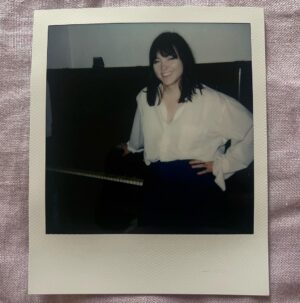 Angel Olsen Instagram - Impromptu photoshoot with my sweetheart @maximludwig 🌹