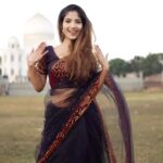 Angel Rai Instagram - Baato ne teri jadu kiya 😍 Shot by :- @mahi_dewasi_99 #wings #angelrai #love #foryou #explore #trendingreels #trending #viral #trend #newstyle #newyear #newyear2023 #love #fun #funnyvideos