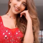 Angel Rai Instagram - Ye kya bol diya 😩😭 #foryou #foryoupage #angelrai #wings #trending #viral #instareels #instagram #fun #funny #funnyvideos #reelitfeelit