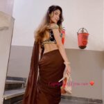 Angel Rai Instagram - kuch dikha? 👀send me the screenshot🤫 #foryou #angelrai #trending #fun #style #angellovers #newtrend #wings #angel #style #saree #indiangirl #traditional #newtrend #instagram #instatrend
