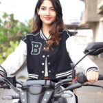 Angel Rai Instagram - Koun koun chalega ride per ??? 😂🔥 #foryou #angelrai #trending #fun #bike #instagood #instagram #angellovers #wings #comedy #style #indiangirl #travel #love #care ##trend