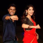 Angel Rai Instagram - tollywood or bollywood ? #angelrai #taklubadshah #instaviral #viral #tollywood #bollywood #dance #southmovie #indiangirl #indian #masti #danceindia #maheshbabu #sreeleela #telgu