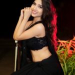 Angel Rai Instagram - kuch kahna hai kya apko ??? #foryou #angelrai #trending #viral #angelovers #angel #wings #trend #indiangirl #saree #traditional #beauty #instapic